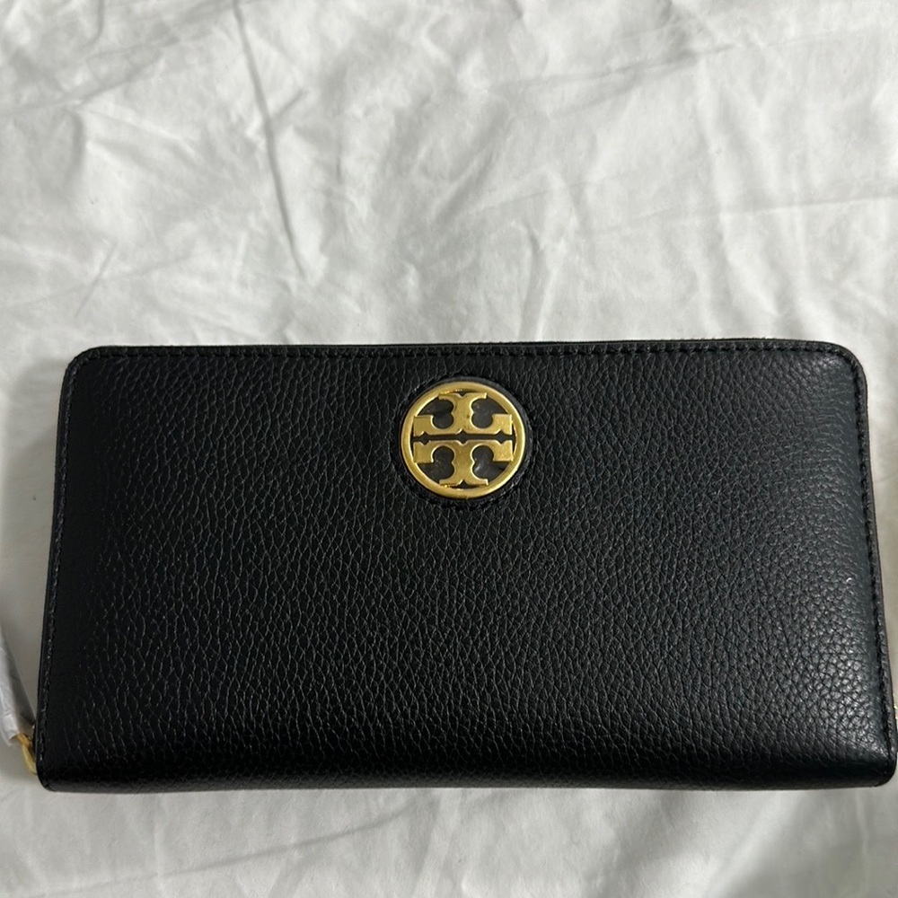 Brand New Tory Burch Wallet